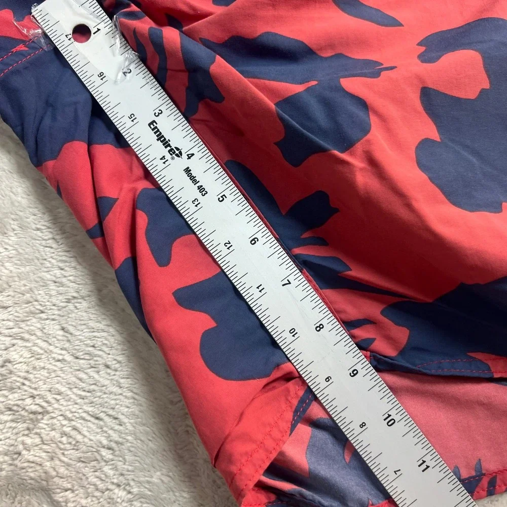 Patagonia Men's 32 Board Shorts Red Blue Camo Abstract Swim Trunks